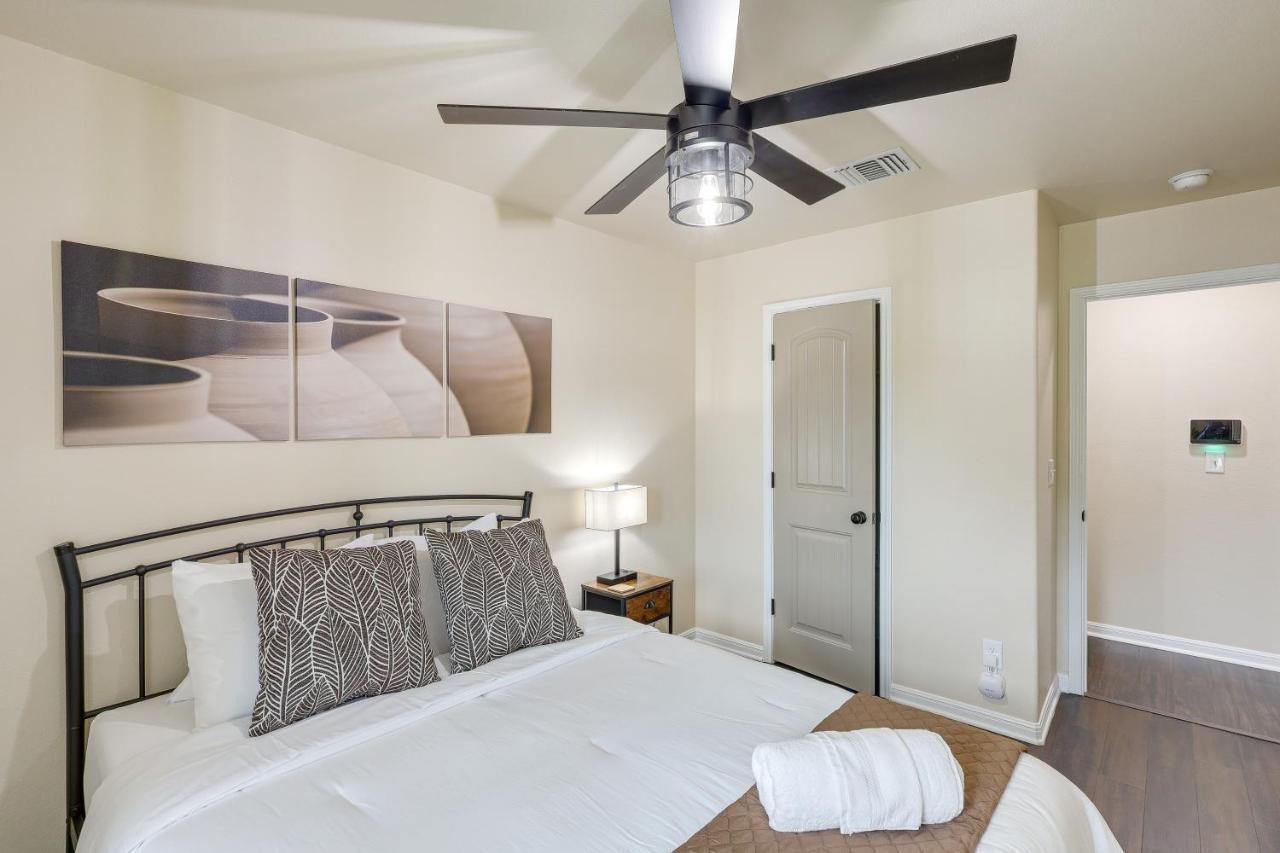 Modern Killeen Vacation Rental With Private Patio! Exterior photo