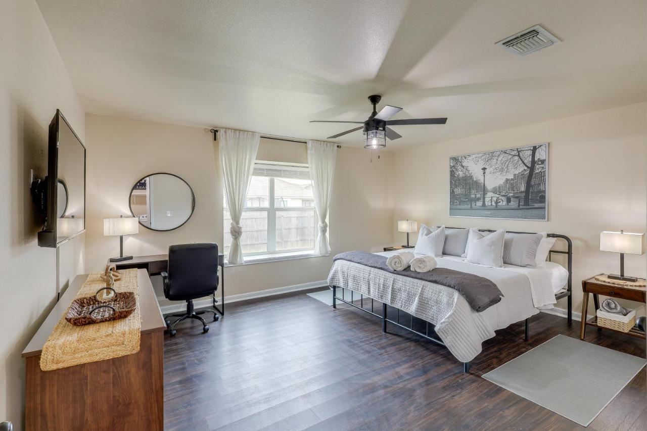 Modern Killeen Vacation Rental With Private Patio! Exterior photo